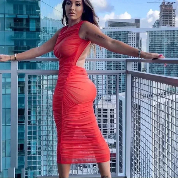 FashionNova Red Back out dress - Picture 2 of 8